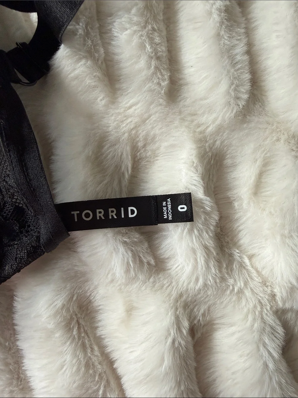 NWOT Torrid Super Sexy Black Lace Bralette Bra With Sparkly Straps Size 0